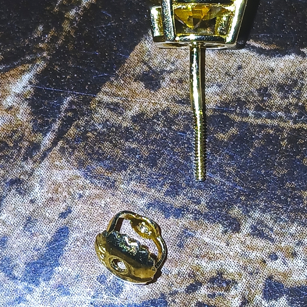 NIB 14kt Gold Over 925 Sterling Silver Stud CZ stone Earrings - Picture 9 of 12